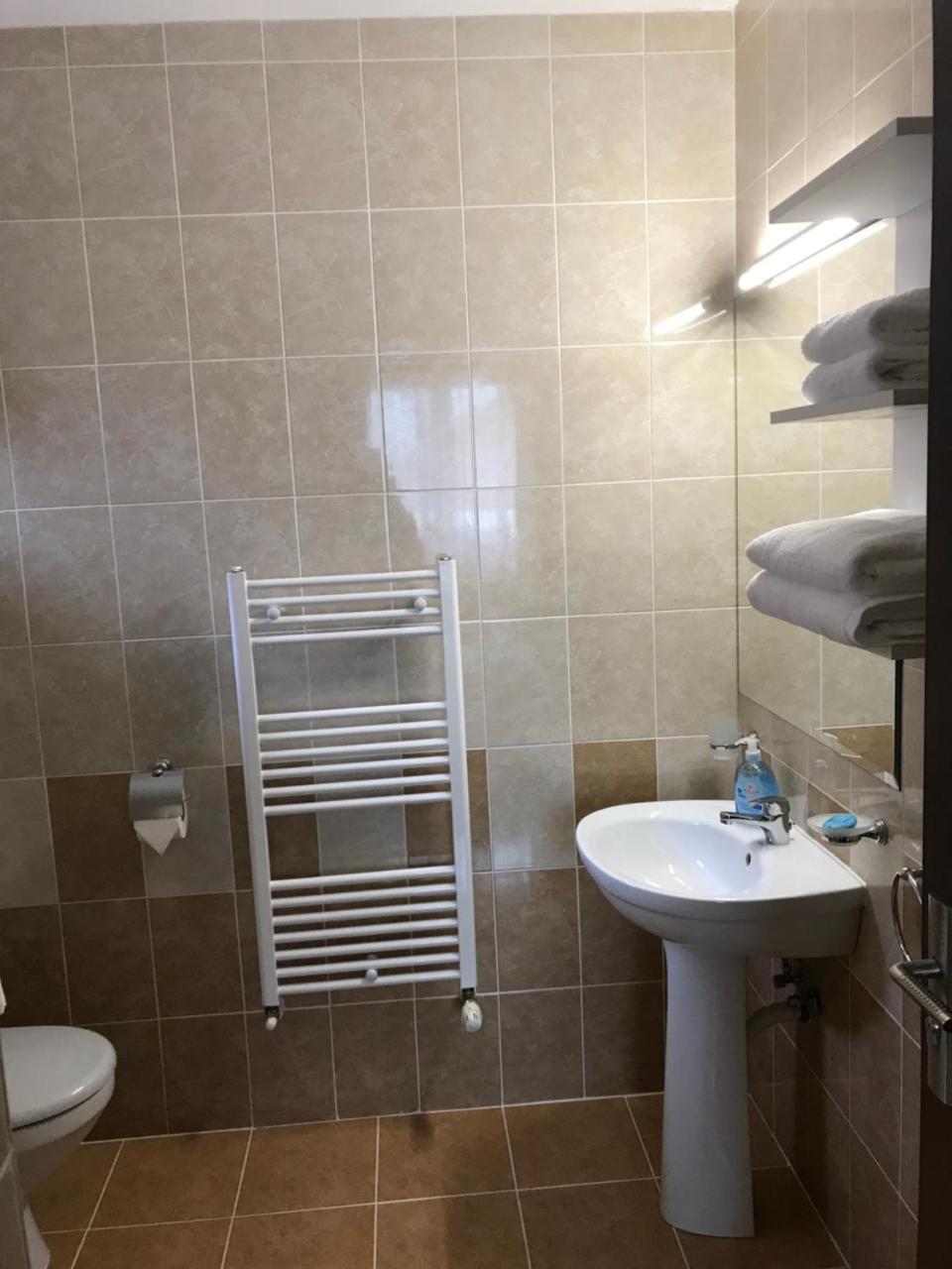 Pensiunea Granada Covasna Zewnętrze zdjęcie